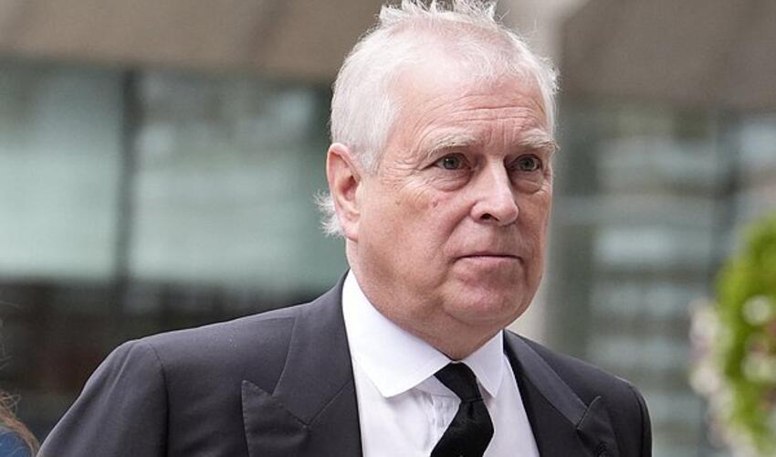 Keçmiş şahzadə Endryu kral ailəsindən 27 milyon manatdan çox borc alıb və qaytarmayıb