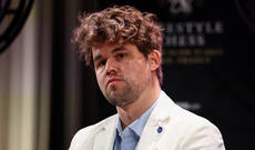 Magnus Karlsen Fişer şahmatı üzrə dünya çempionu oldu