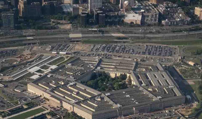 Bloomberg: Maskın SpaceX və xAI şirkətləri hədəfi təqib edə bilən dronların səsli idarəetmə proqram təminatının hazırlanması üzrə Pentaqon müsabiqəsinə daxil olub