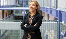 Antonia Romeo, vəzifənin 110 illik tarixində Nazirlər Kabineti katibi vəzifəsini tutan ilk qadın olub