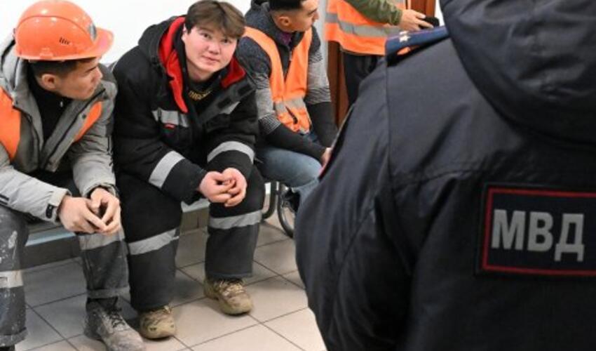 Miqrant uşaqları 18 yaşına çatdıqda Rusiyanı tərk etməyə məcbur edilə bilər