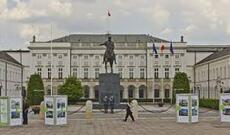 Polşa Prezident Kansleri Aparatından 140.000 dollardan çox pul oğurlanıb