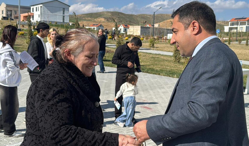 Horovlu kəndində daha 30 ailəyə evlərinin açarları təqdim olunub