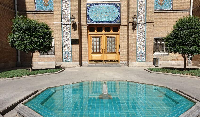 İran Niderlanda etiraz notası verib