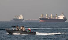 Çin İranı Hörmüz boğazını bağlamamağa inandırır