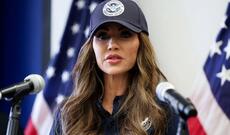 Tramp Noemi Daxili Təhlükəsizlik naziri vəzifəsindən azad etdi