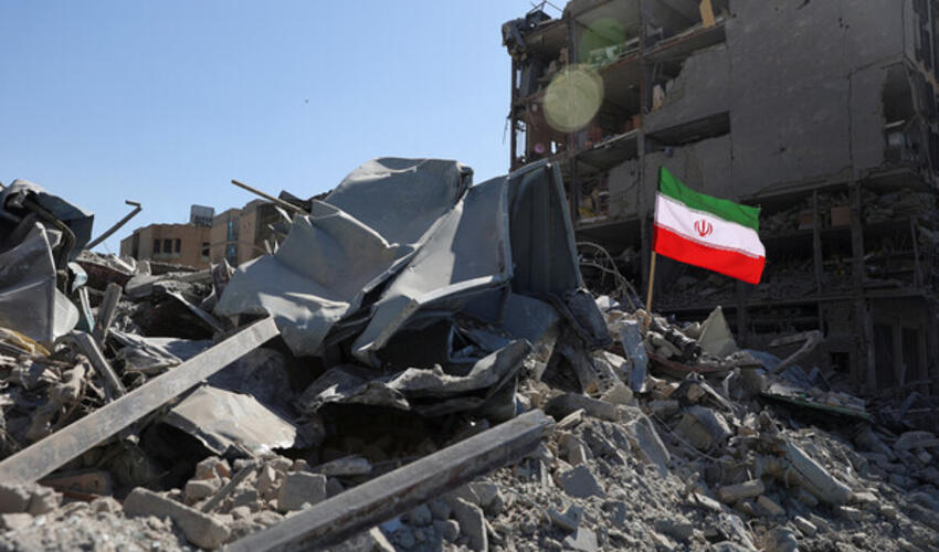 Trampın müşavirləri onu İranla müharibəni daha tez bitirməyə çağırıb