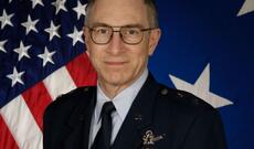 Pentaqonun məxfi proqramlarına nəzarət edən Hərbi Hava Qüvvələri generalı ABŞ-da sirli şəkildə yoxa çıxıb