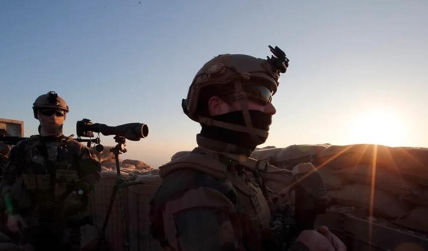 İran  İraqdakı Fransa bazasına hücum edib, itkilər var