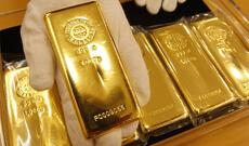 Qızılın qiyməti 19 fevraldan bəri ilk dəfə olaraq 5000 dollardan aşağı düşdü