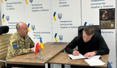 Polşada bir qrup Legion könüllüləri Ukrayna Silahlı Qüvvələri ilə müqavilələr imzaladılar