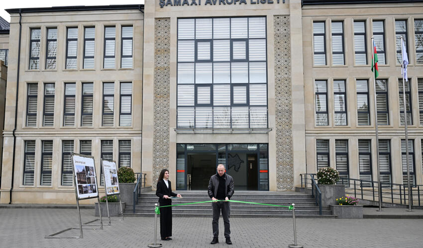 Prezident İlham Əliyev Şamaxı Avropa liseyinin yeni binasının açılışında iştirak edib