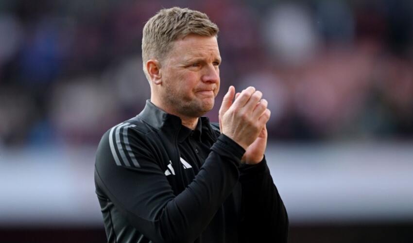 "Nyukasl Yunayted" "Barselona"ya 7-2 hesabı ilə məğlub olmasına və Premyer Liqada 12-ci yerə sahib olmasına baxmayaraq Eddi Hounu işdən çıxarmayacaq