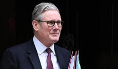 Starmer Britaniya qüvvələrinə "kölgə donanması" gəmilərini ələ keçirməyə icazə verib