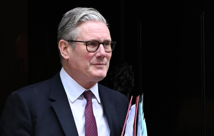 Starmer Britaniya qüvvələrinə 