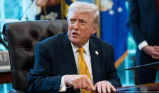 Tramp İranın enerji sektoruna zərbələri daha 10 gün təxirə saldı