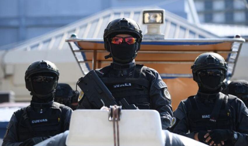 Fransa və Filippin Çinlə gərginlik fonunda hərbi müqavilə imzaladılar