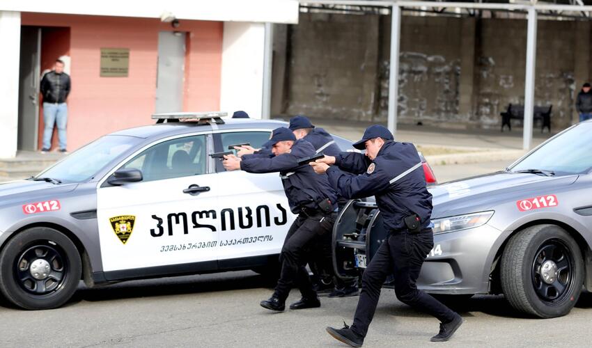 Gürcüstanda rusiyalıları girov götürdükləri üçün yeddi nəfər saxlanılıb