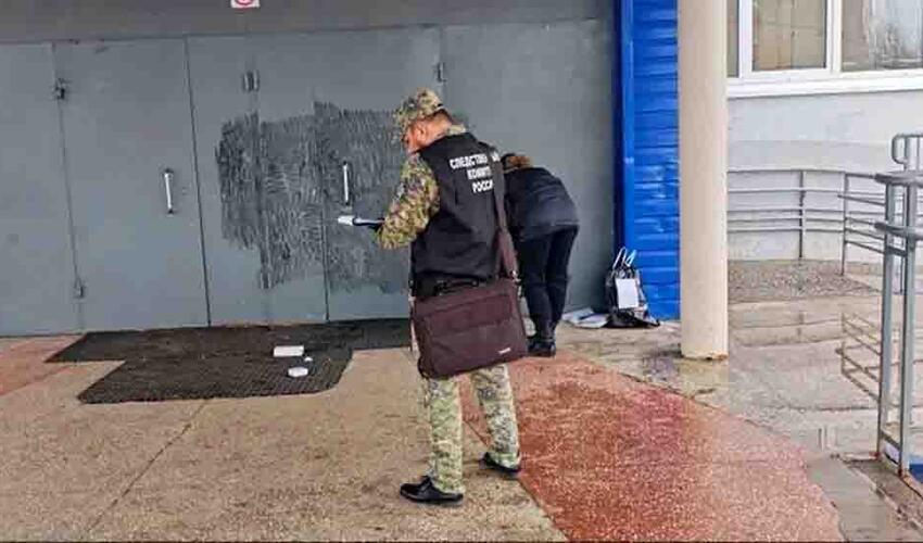 Rusiyada məktəbli müəlliməni öldürüb