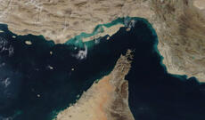 İran gəmilərin keçidi üçün Hörmüz boğazını açıb