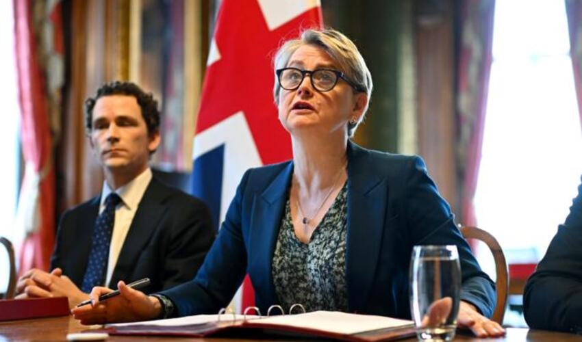 Böyük Britaniya Livanın ABŞ və İranın atəşkəs zonasına daxil edilməsini tələb edəcək