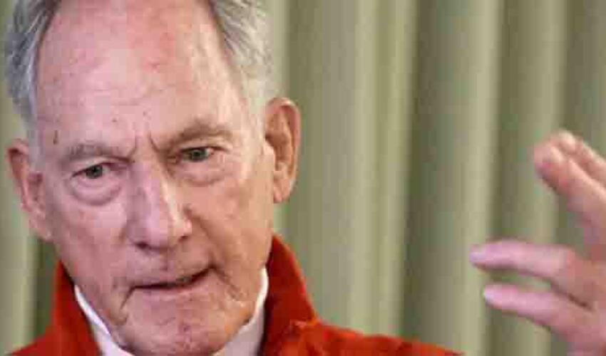 Əfsanəvi alpinist Cim Uittaker vəfat edib