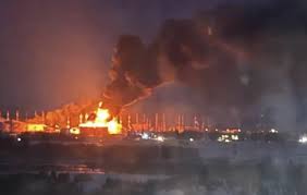 Rusiyada Neft Nasos Stansiyasına dronlar hücum edib, güclü yanğınlar baş verib