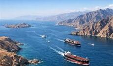 Tramp  İranın Hörmüz boğazından tranzit üçün tankerlərdən pul almasını dayandırmasını tələb edib