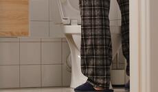 Şəffaf sidiyin yaranmasının təhlükəli səbəbi açıqlandı