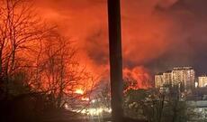 Dronlar Tuapsedə neft anbarına zərbələr endiriblər: Dəhşətli partlayışlar eıidilib, yanğın başlayıb