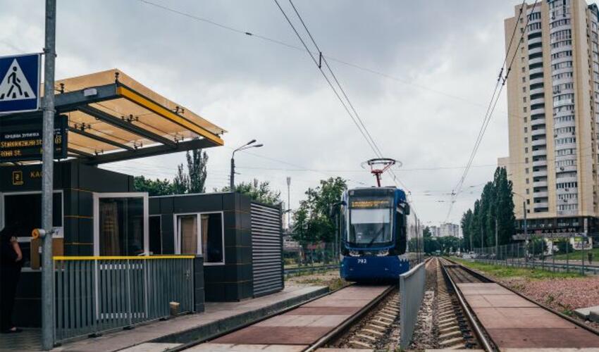 Kiyevin bir hissəsində elektrik kəsintiləri və nəqliyyat dayandı