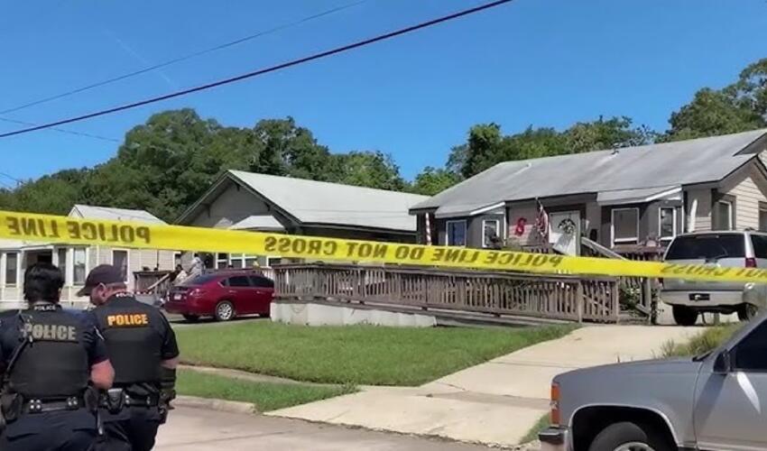 ABŞ-da ordu veteranı yeddi uşağını və digər bir uşağı güllələyərək öldürüb