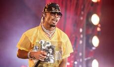 Məşhur müğənni 14 yaşlı qızın qətlində ittiham olunub