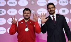 Rıza Kayaalp güləş üzrə 13 qat Avropa çempionu oldu və Karelinin rekordunu yenilədi