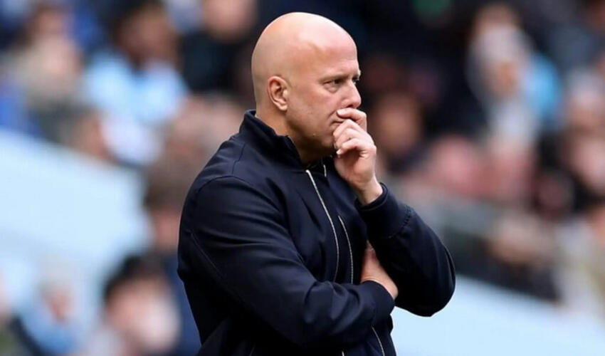 Slot “Liverpul”un baş məşqçisi olaraq qalacaq