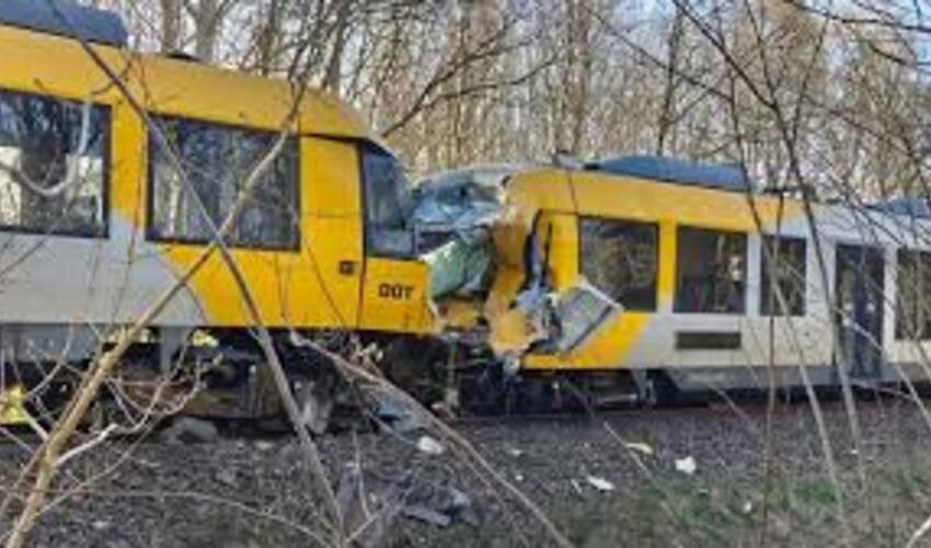 Danimarkada baş verən qatar toqquşması nəticəsində on yeddi nəfər yaralanıb