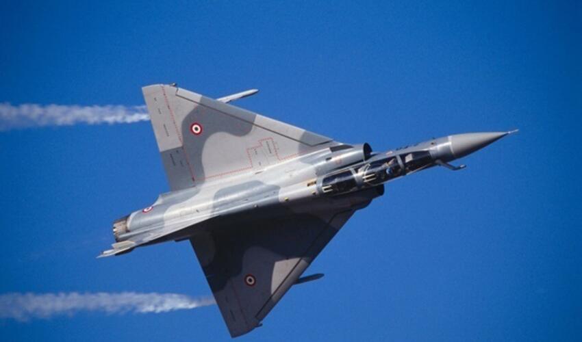 Fransa Ukraynaya  onlarla "Mirage" təyyarəsi ilə verməyə hazırlaşır