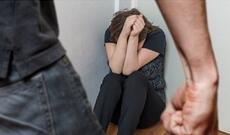 Rumıniya qadın öldürməyə görə ömürlük həbs cəzası tətbiq edir