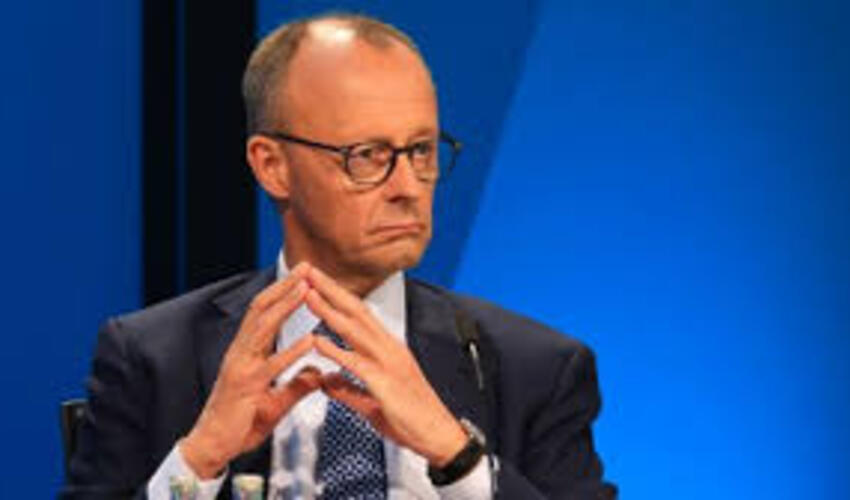 Merz: İran danışıqları simulyasiya etməklə ABŞ-ı rüsvay edir