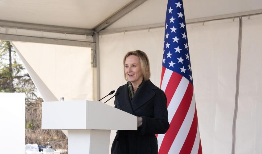 ABŞ-ın Ukraynadakı səfiri Trampla fikir ayrılıqlarına görə istefa verəcək