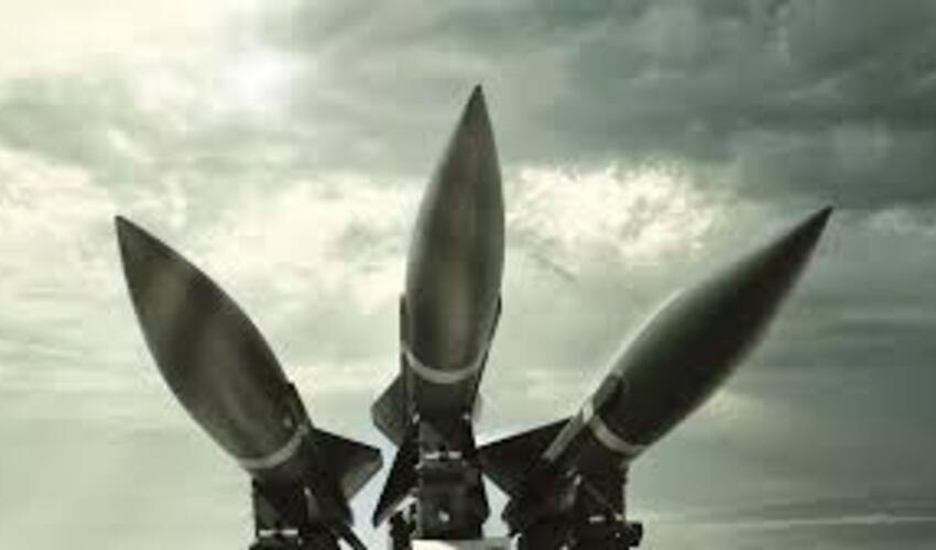 Pakistan 400 km mənzilli Fətah-2 çoxməqsədli raket sistemini uğurla sınaqdan keçirib