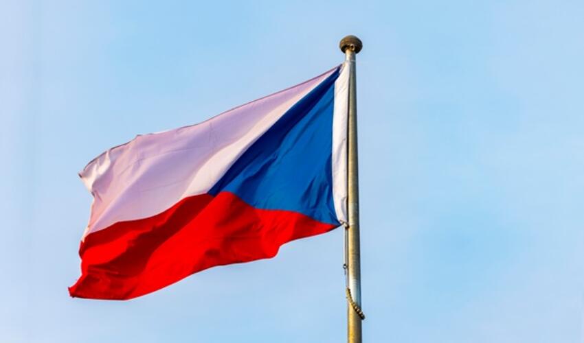 Çexiya Xüsusi Tribunalın yaradılmasına qoşulub