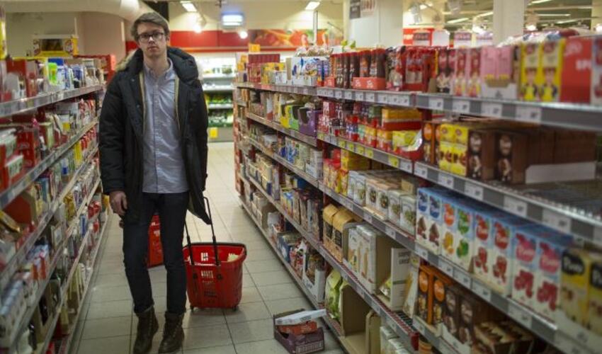 Avropada inflyasiya neftin 110 dollara düşməsi səbəbindən rekord həddə çatıb