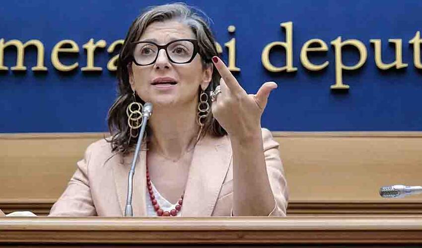 ABŞ BMT-nin Xüsusi Məruzəçisi Françeska Albanezeyə qarşı sanksiyaları ləğv etdi