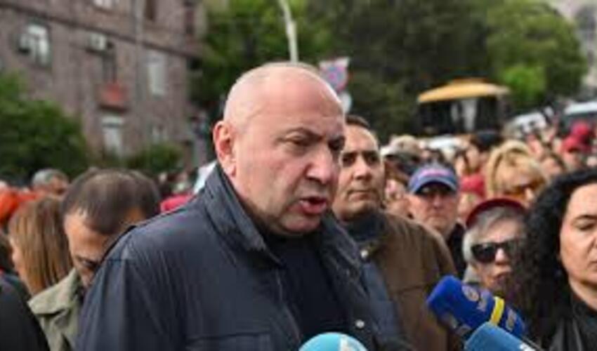 Ermənistanda parlamentə namizəd dövlətə xəyanət və casusluqda şübhəli bilinir