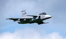 İsveç Ukraynaya bir neçə Gripen qırıcı təyyarəsi təhvil vermək niyyətindədir
