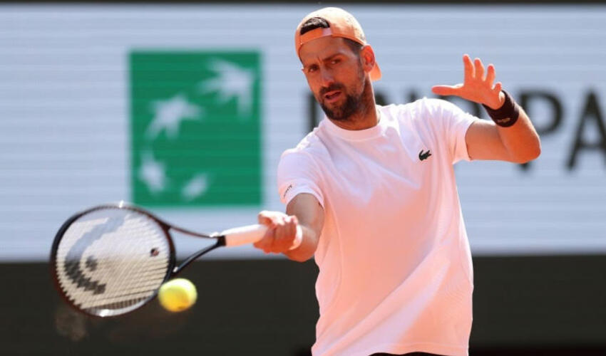 Novak Cokoviç "Böyük Dəbilqə"turnirlərində Rocer Federerin uğurunu təkrarladı