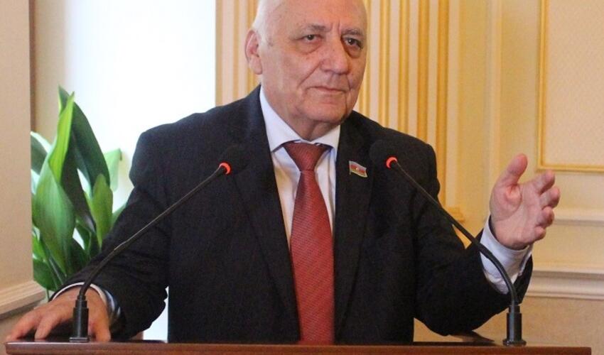 Yaqub Mahmudovun 35 il əvvəlki yazısı - Avropamərkəzçilik kəskin tənqid edilir