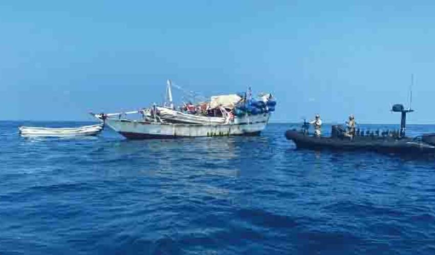 Somali sahillərində tanker qaçırılıb