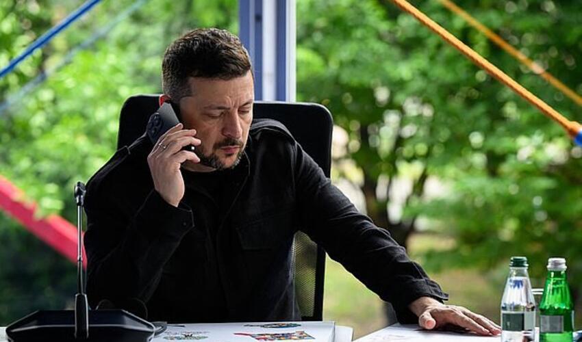 Zelenski Vitkoff və Kuşnerlə telefonla danışıb